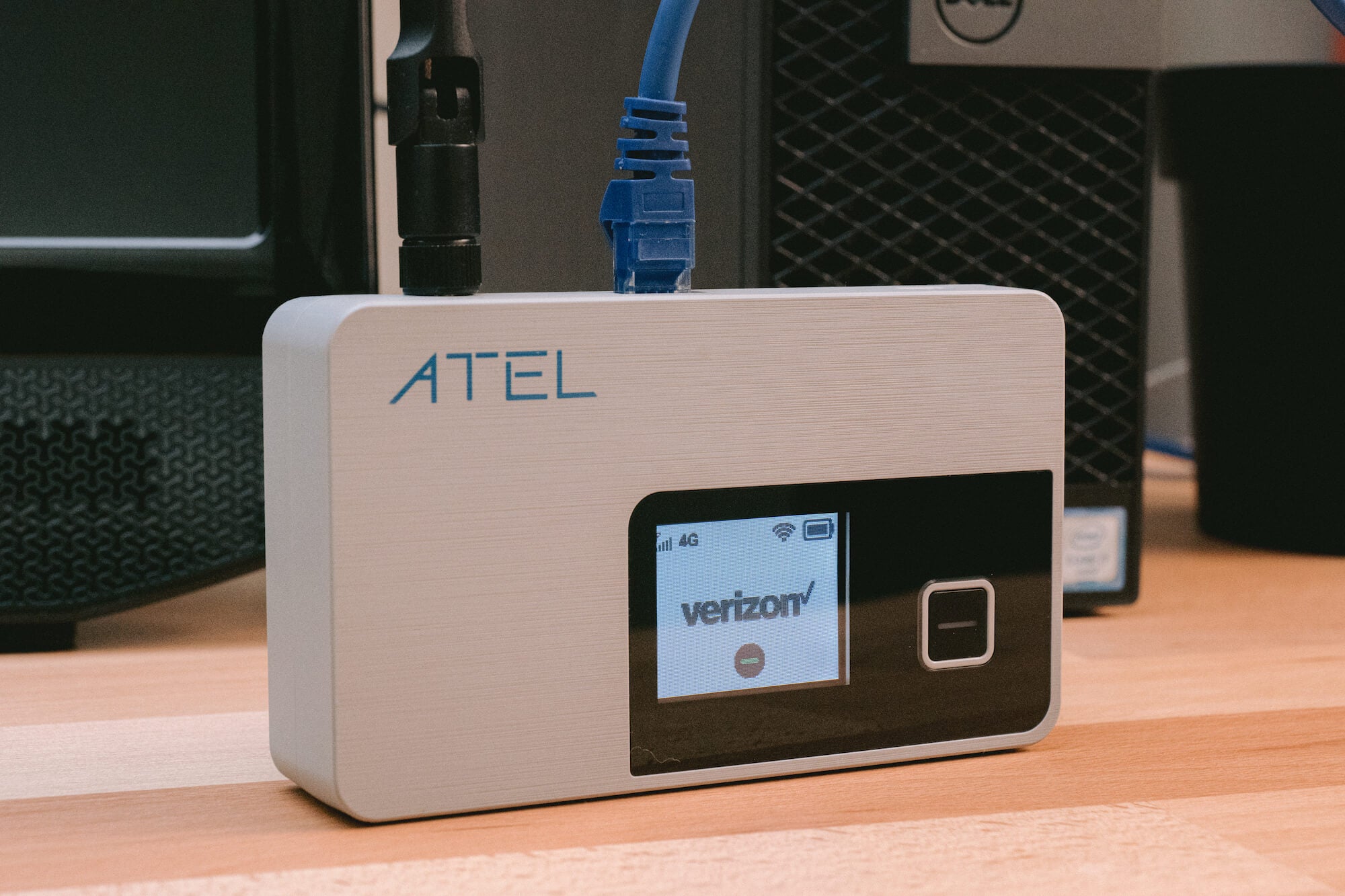 ATEL V810A 4G LTE Internet Gateway With Battery & Antenna
